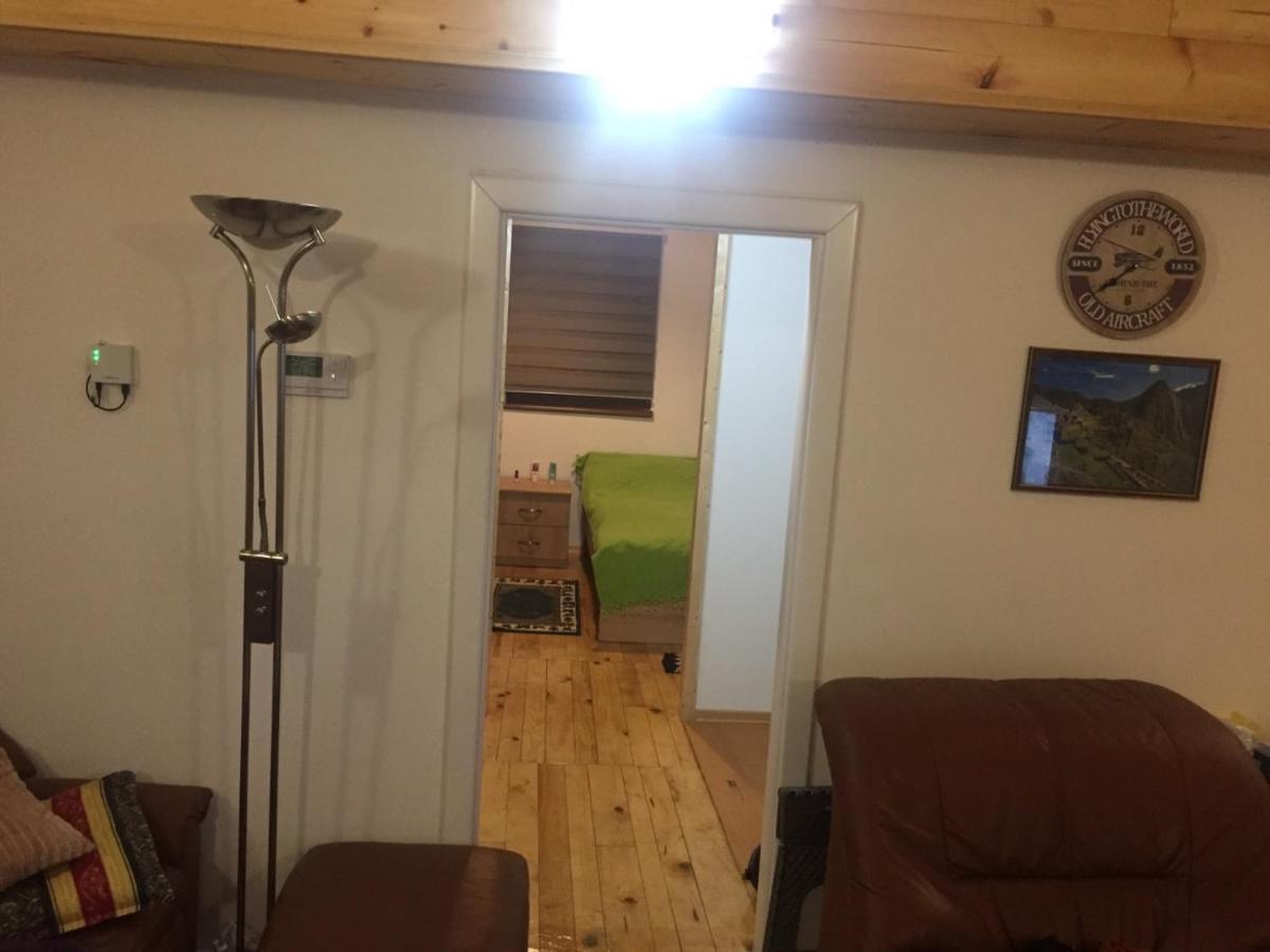 Apartmani Tornik-Planinska Kuca Zdravkovic Dobroselica Esterno foto